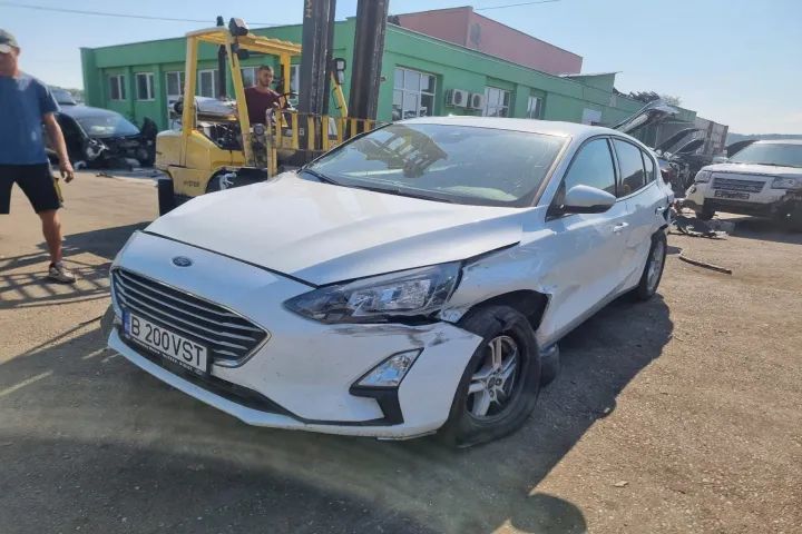 jante aliaj macara geam  stanga dreapta fata spate calaret  volan display navigatie Ford Focus 4 2021 motor 1.5tdci  dezmembrez