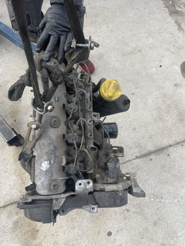 Motor Opel / Nissan / Renault 1.9 euro 3 F9Q K FDP F8T scenic vivaro