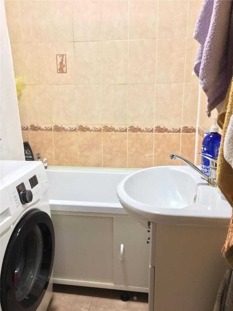 Продаётся 3-комнатная квартирa в Майкудуке в 12 мкр.: