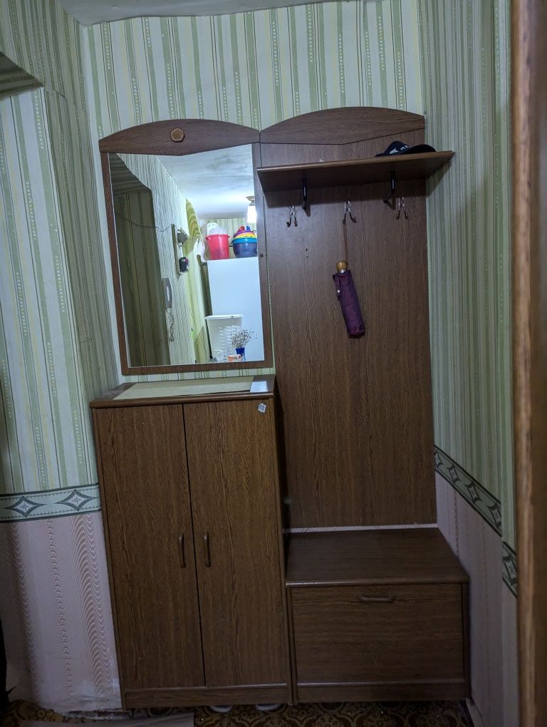 Продается прихожая, гарнитур, Польша.
