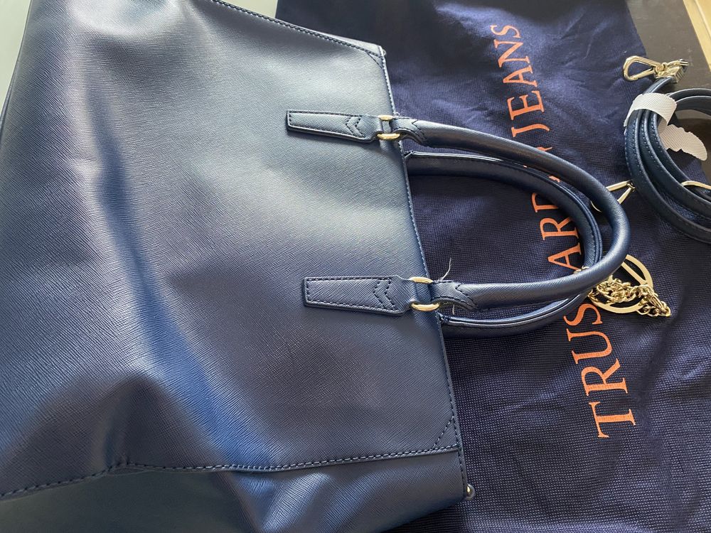 Чанта Trussardi като нова