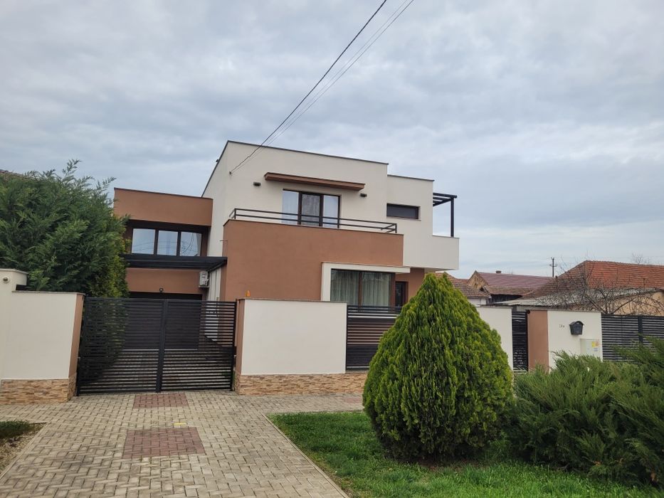 PROPRIETAR Vand/Inchiriez Vila/Casa Ultramoderna în Micalaca