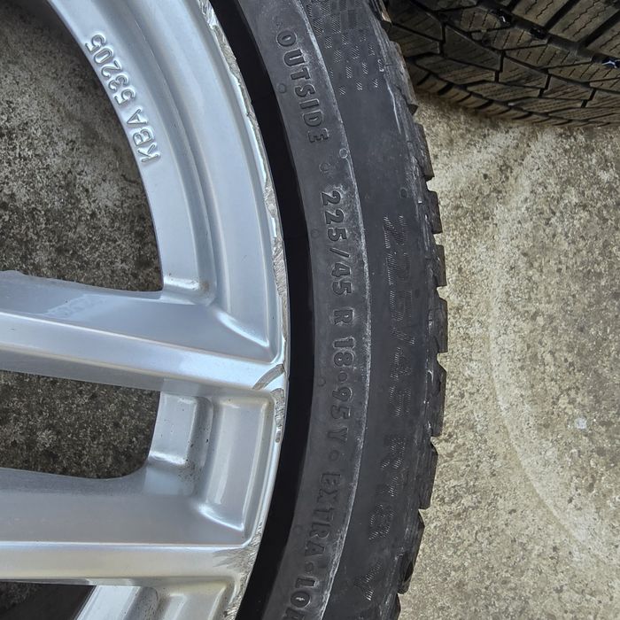 Зимни гуми 225/45/18