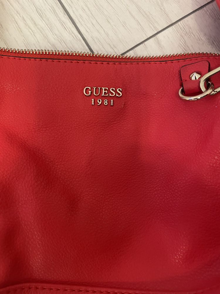 Малка чанта Guess