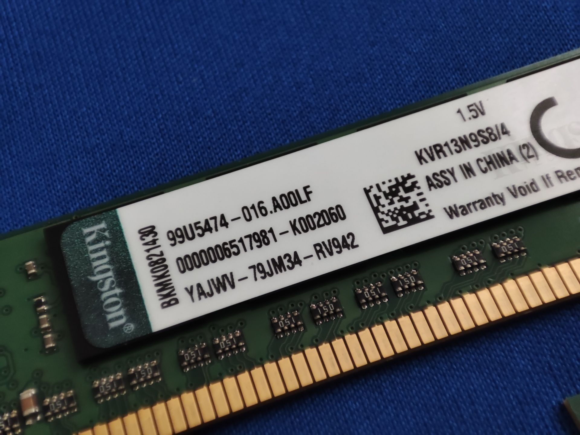Процесор Intel i3 2120 / Kingston 4GB ddr3 1333