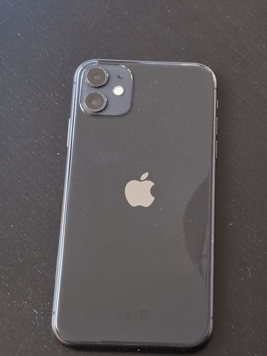 Vand iphone 11 . 128 GB