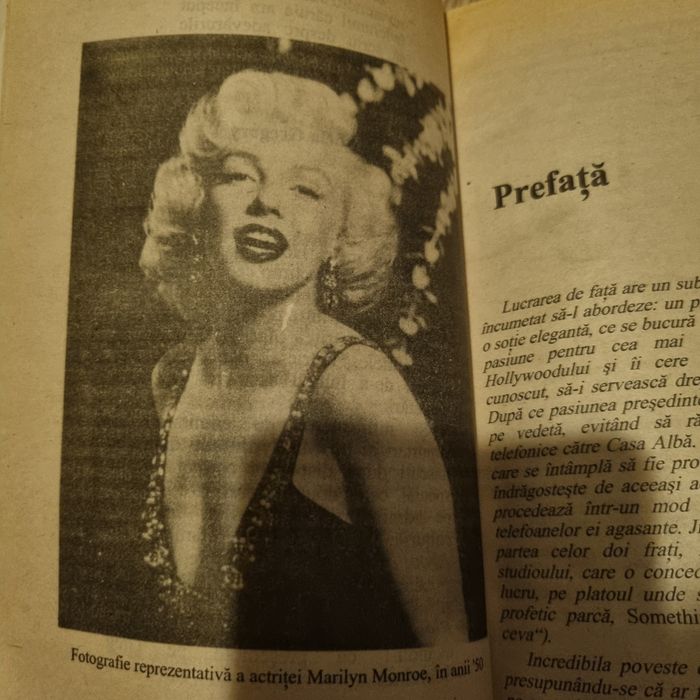 Carte cu  Marliyn Monroe