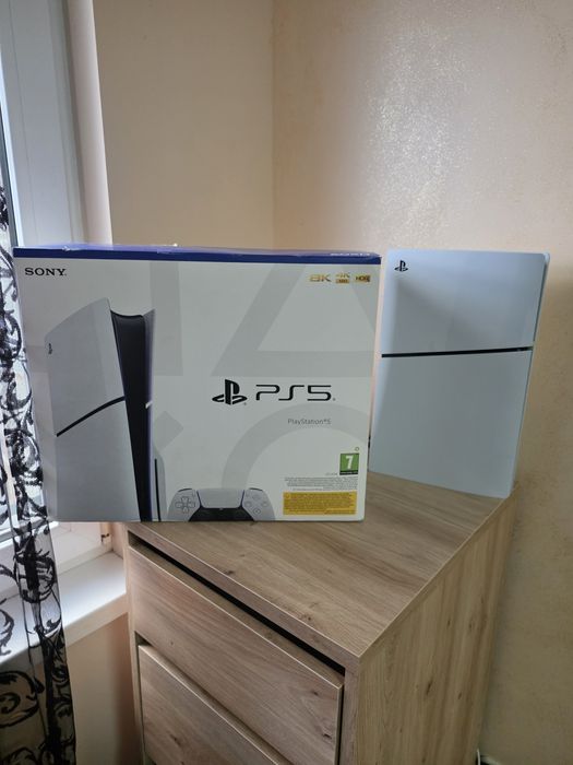 Sony Play Station 5 slim