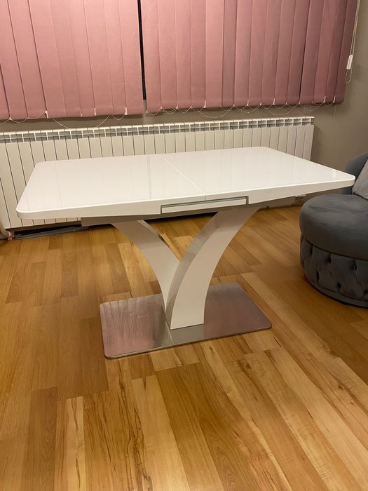 Трапезна разтегателна маса