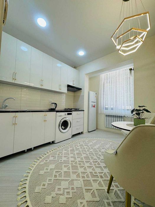 Сдается квартира на  Дархане  2 ком Срочно Новая