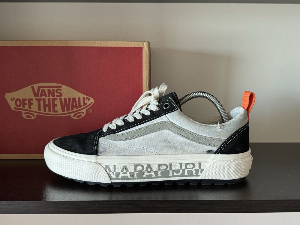 Кецове Vans 40номер 25.5номер Добро състояние