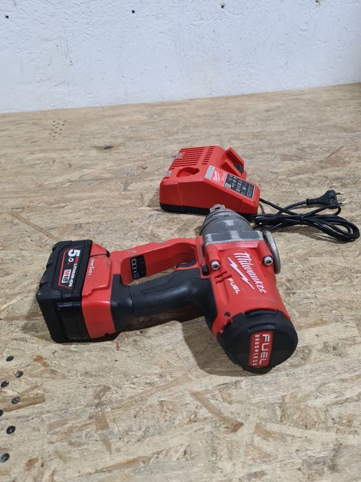 Impact camioane utilaje agricole Milwaukee M18 ONEFHIWF1 2033 Nm 1toll