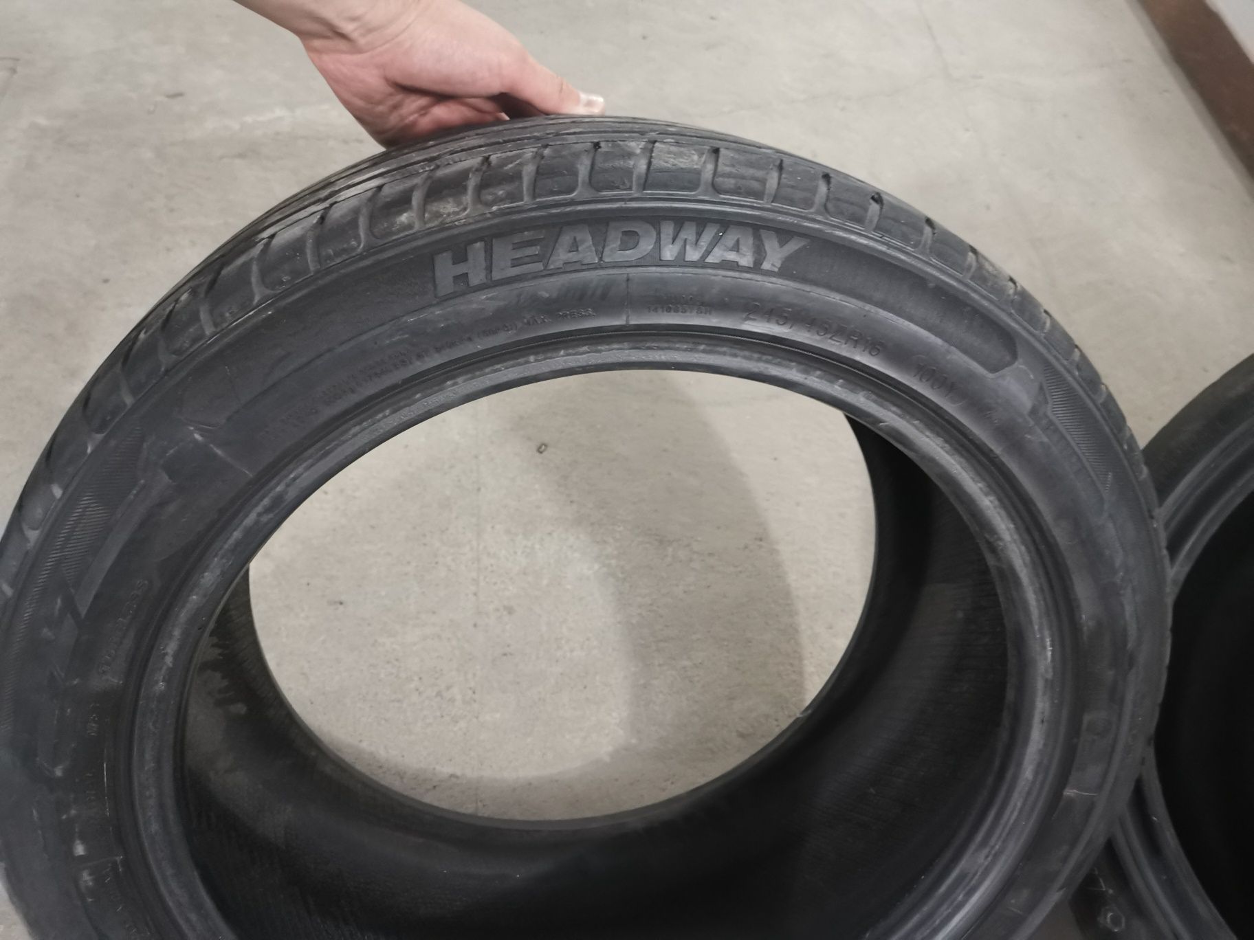 Shina 245/45R18 Headway/Intertrack