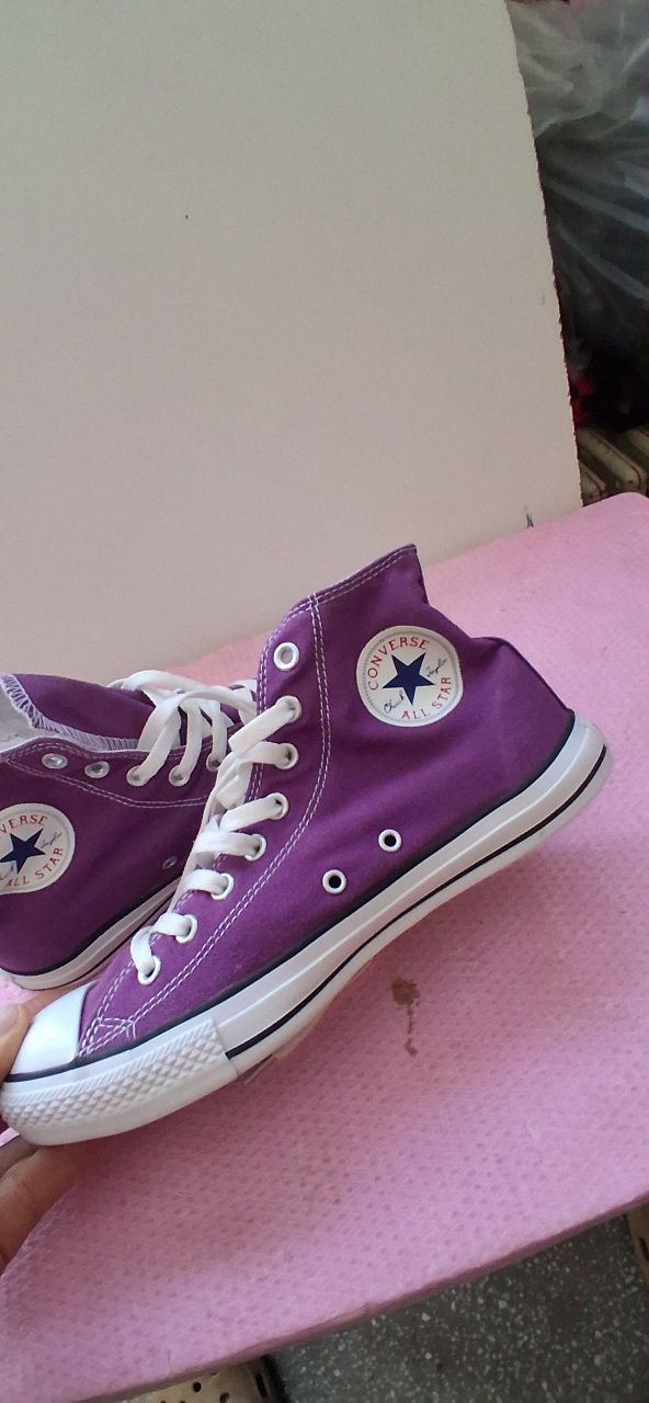 Bascheți Converse All Star mărimea 42