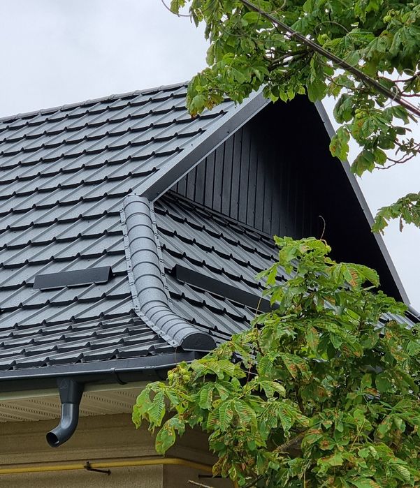 Reparati acoperisuri de urgenta