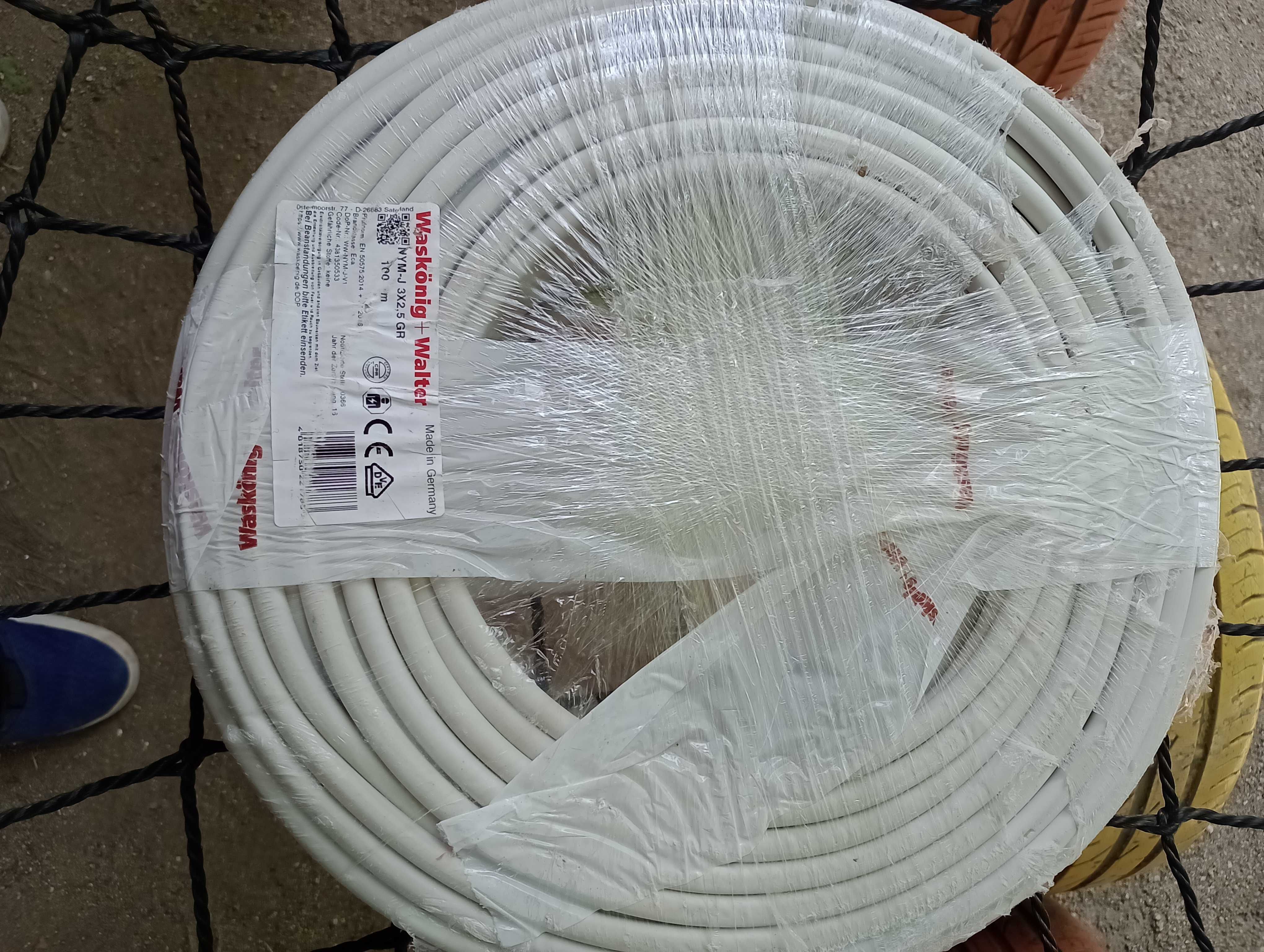 Продавам кабел 700м