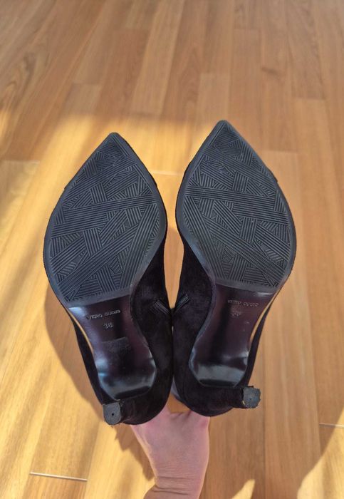 Vând cizme piele întoarsă Musette