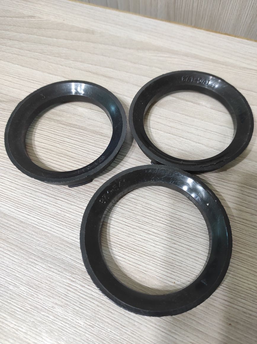 Продаю центровочные кольца для титан дисков