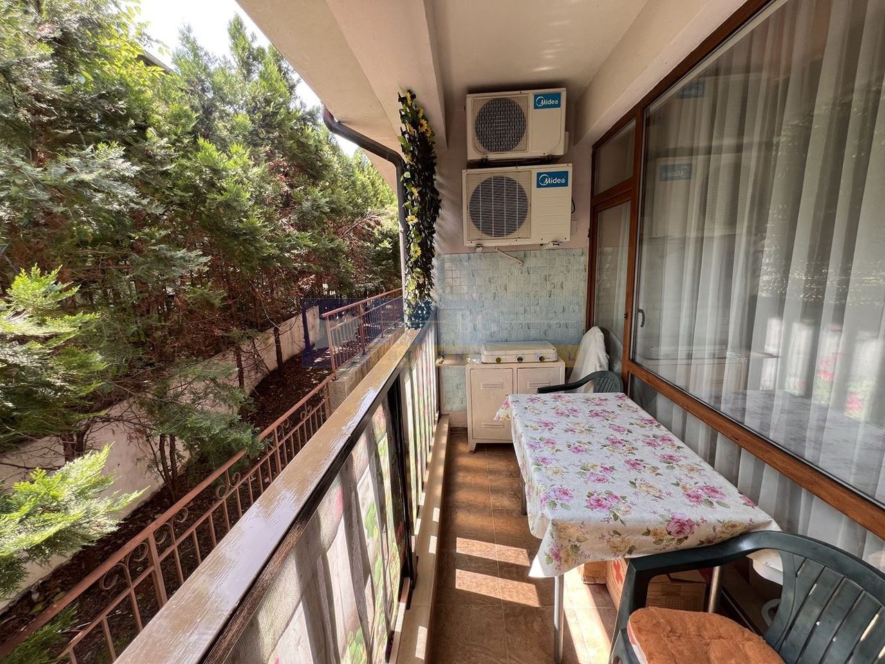 Продава се Двустаен апартамент в Черноморец - 62 кв.м за 1396 €/кв.м - Снимка #2