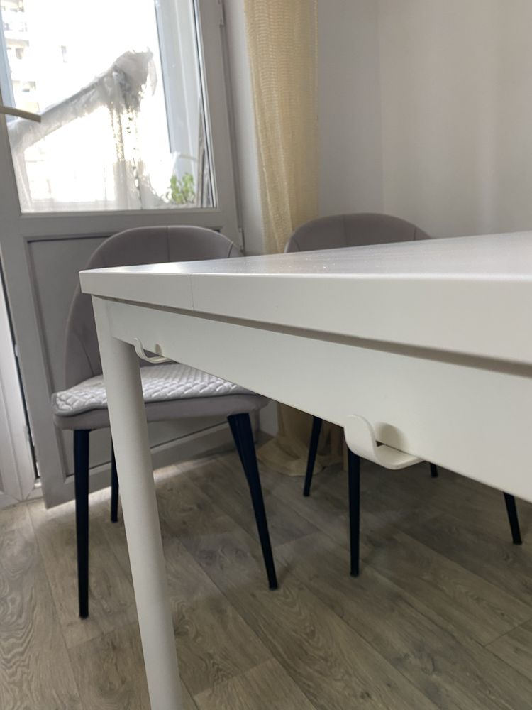 Кухоный стол от Ikea