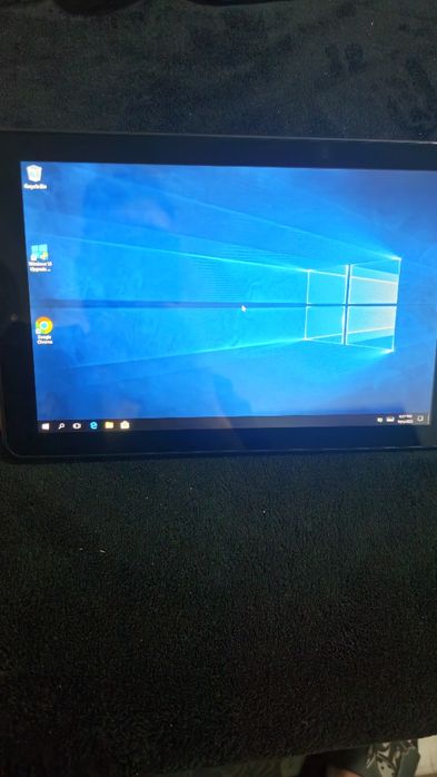 Tableta Windows 10 cu tastatura Linx, 32gb rom 2bg ram