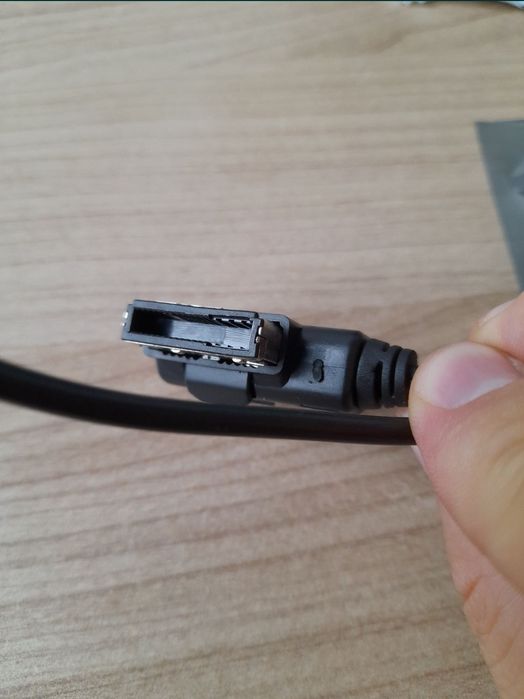 Cablu aux media adaptor jack tata mama iphone apple AMI MMI 2G 3G Plus