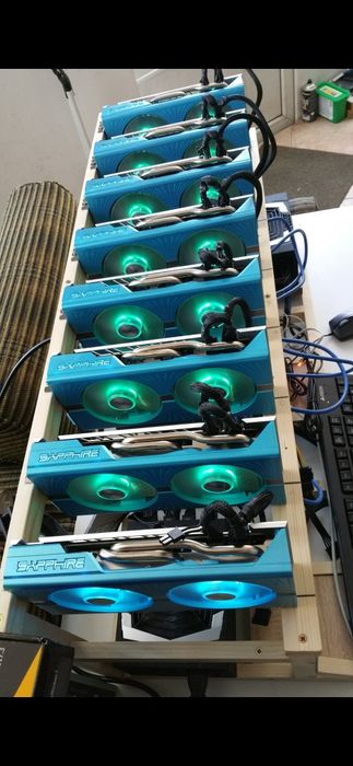 Vand rig cu 8 placi SAPPHIRE Radeon RX 580 NITRO+ Special Edition 8GB