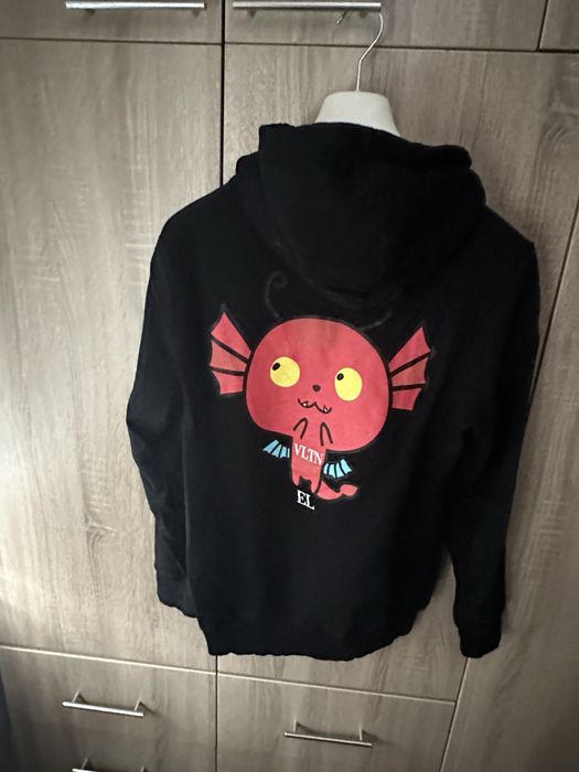 Moschino, Cavalli, Paciotti, Valentino, Armani, Balenciaga