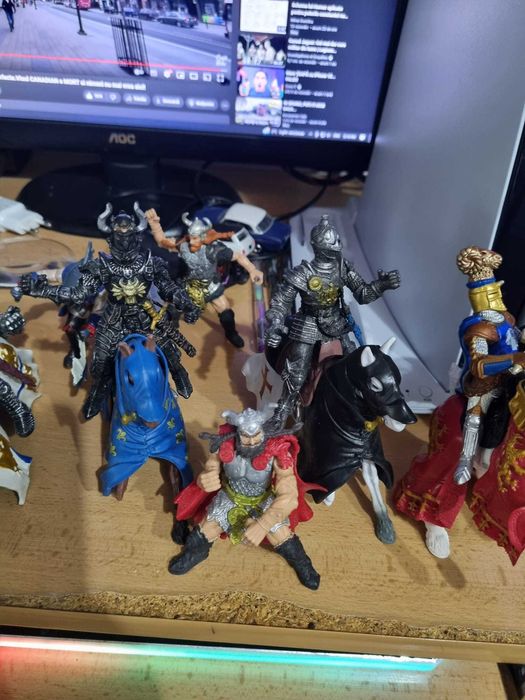 Figurine papo  regele arthur si altii