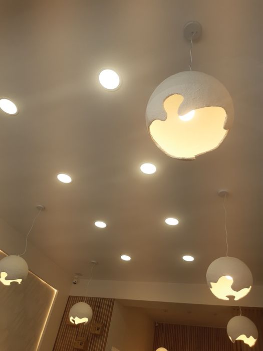 Продаются декоротивные Люстры по очень хорошей ценеочень