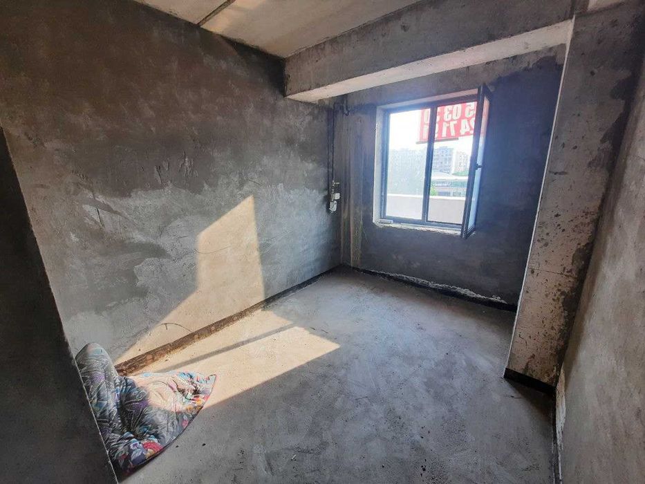 Kvartira sotiladi sergili 2 xonali