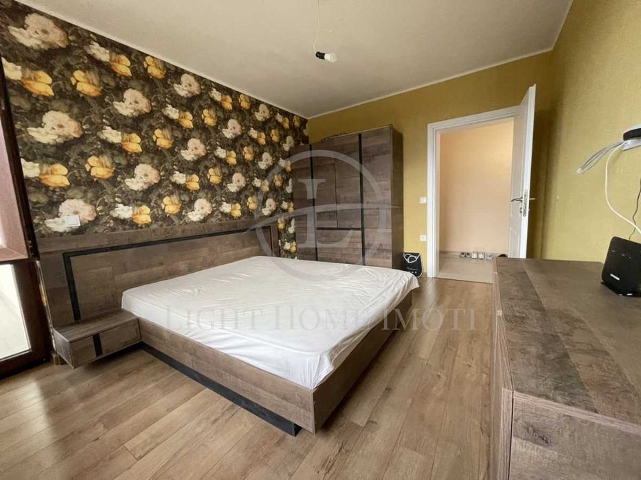 Продава се Четиристаен апартамент в Пловдив, Остромила - 145 кв.м за 1518 €/кв.м - Снимка #7