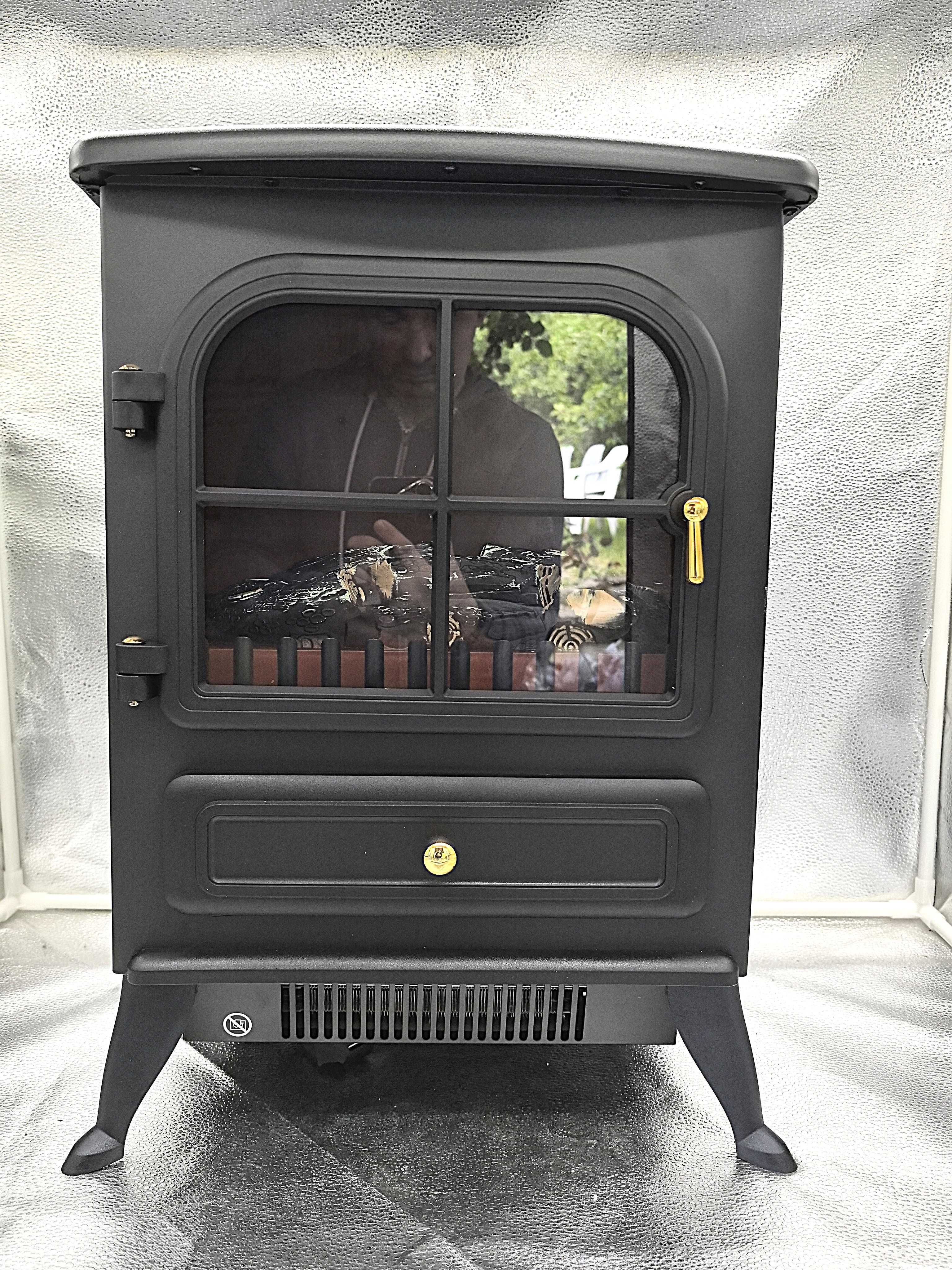 Semineu electric 1850W, design rustic, ideal pentru 30 mp!