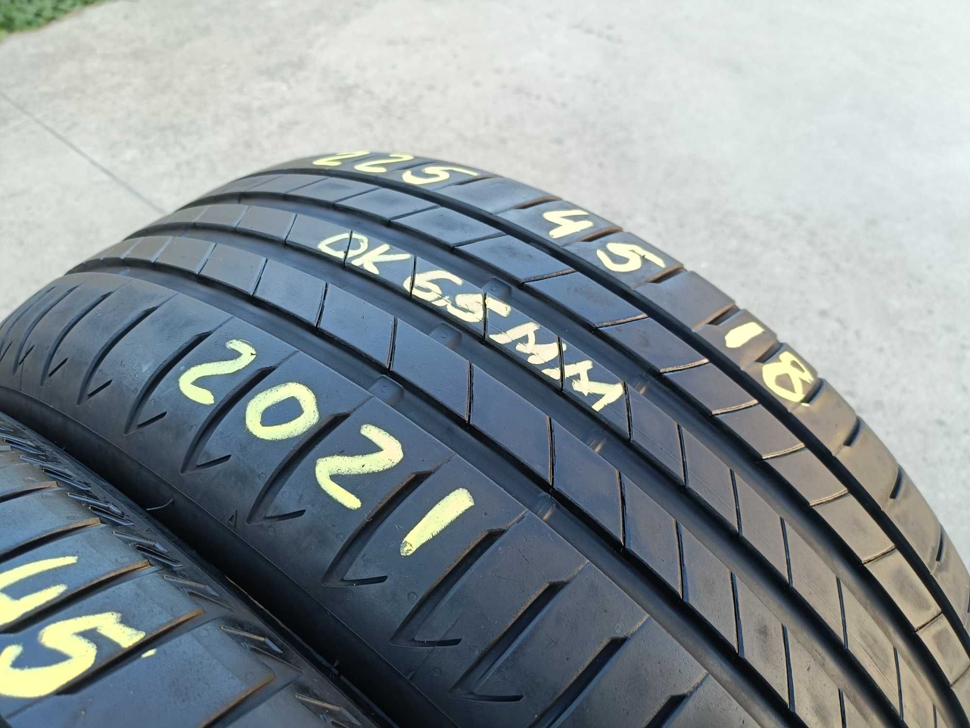 Doua anvelope de vara 225 45 18 bridgestone turanza T005 dot 2021