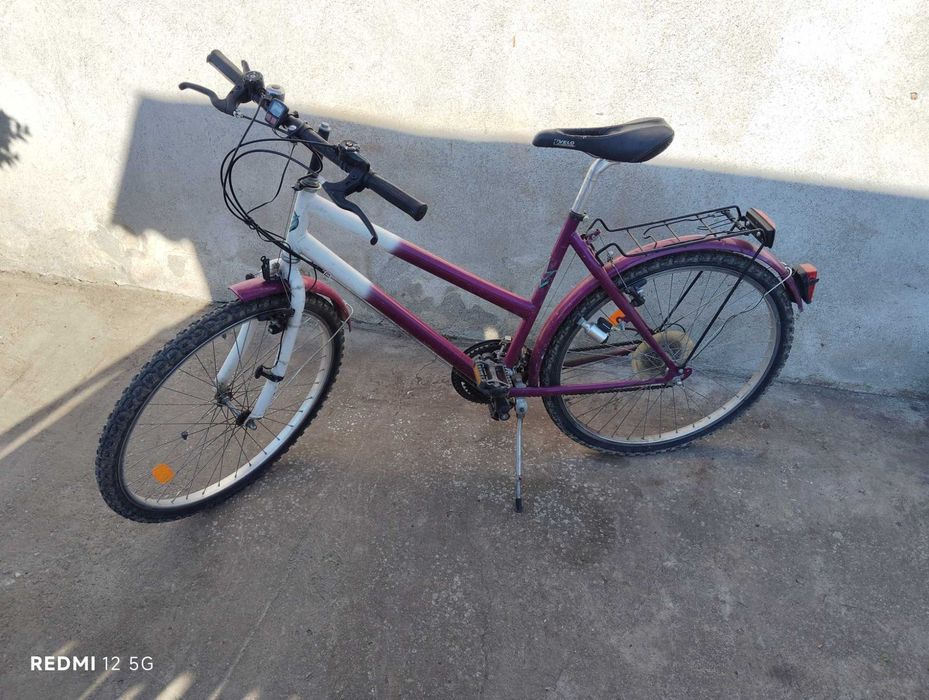 Bicicleta.  funcționează perfect