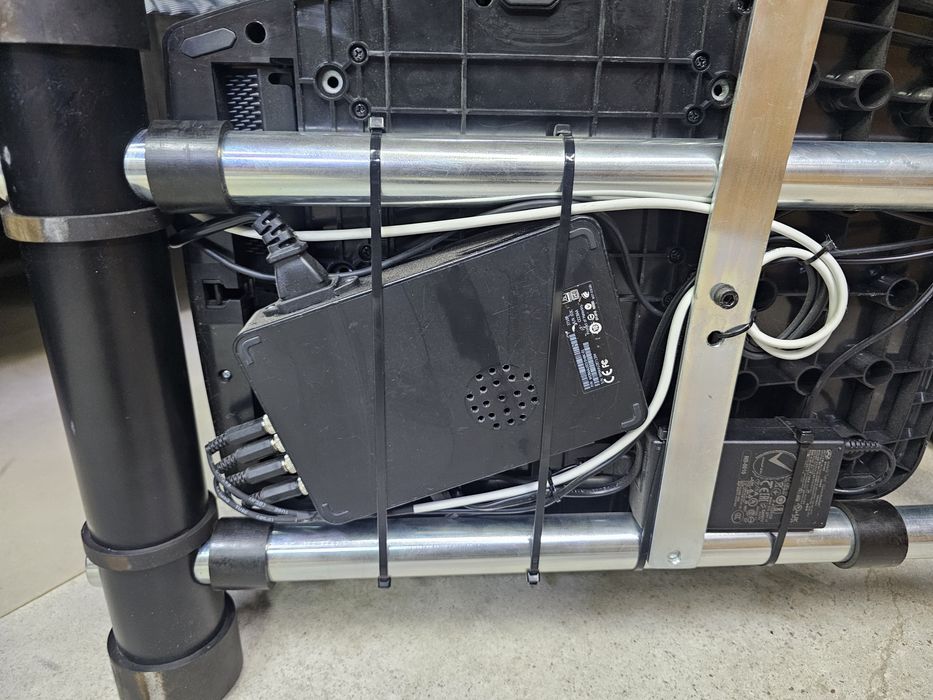 Logitech G920 Pc / Xbox volan pedale + suport reglabil