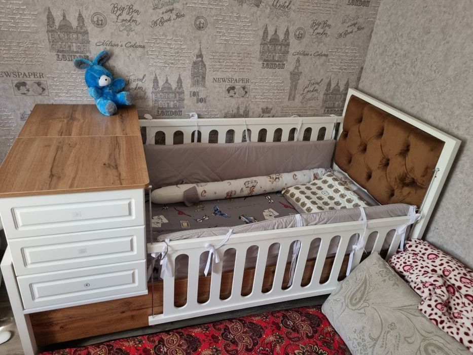 Детская кроватка