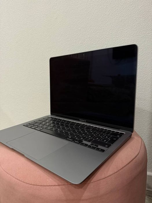 Macbook air 2020 M1 13,3