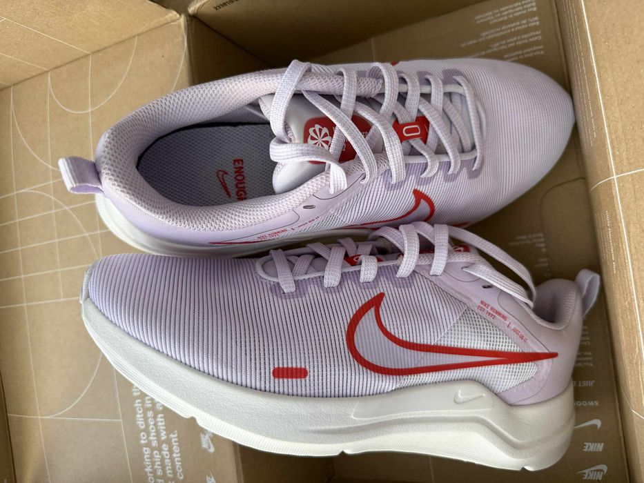 Дамски и детски маратонки Nike