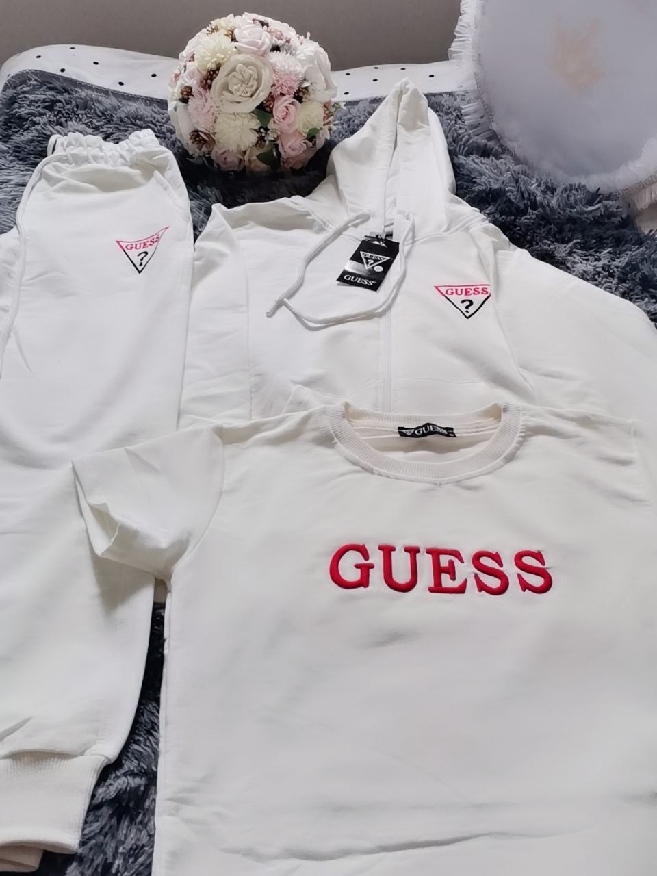 Guess alb 3 piese

Xl
 
125  lei - adaos nel