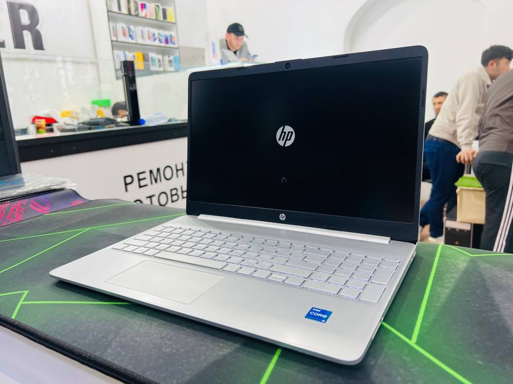 Noutbuk HP LAPTOP 15s i5 12avlod
