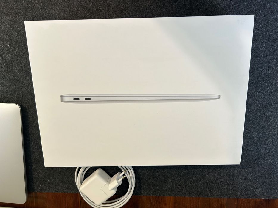 MacBook Air M1 256gb space grey