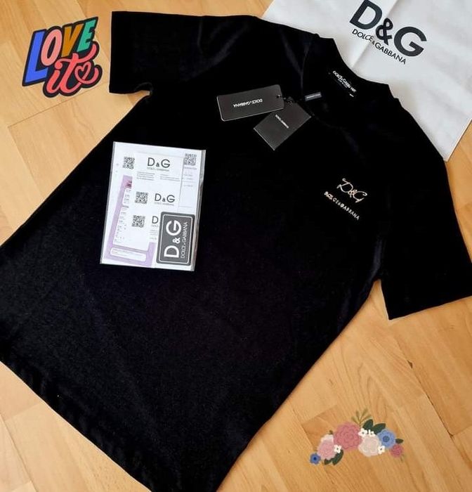 Tricou bumbac Dolce Gabbana, logo metalic auriu, cod scanabil Qr,sacul