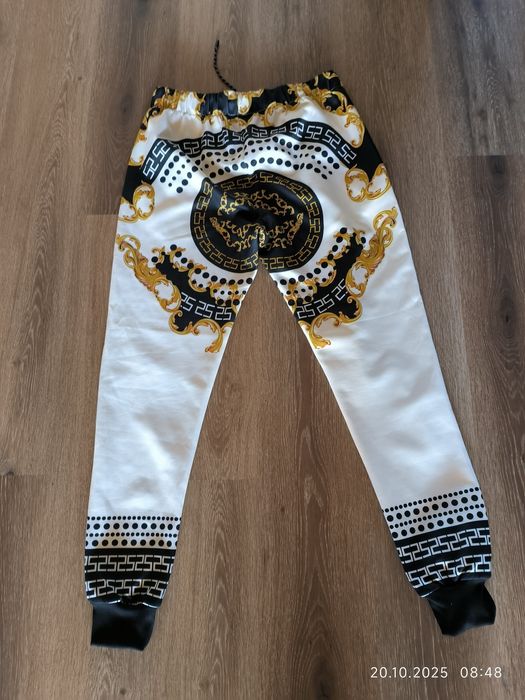 Спортен екип размер L