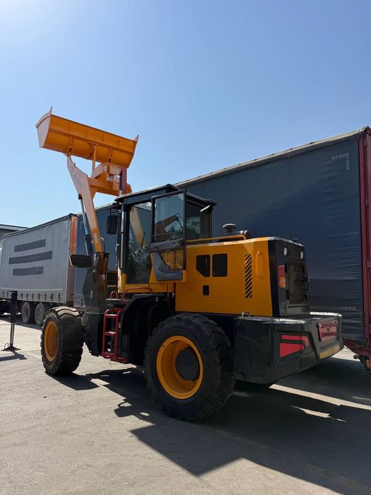 Погрузчик 2025йил 1.5 куба