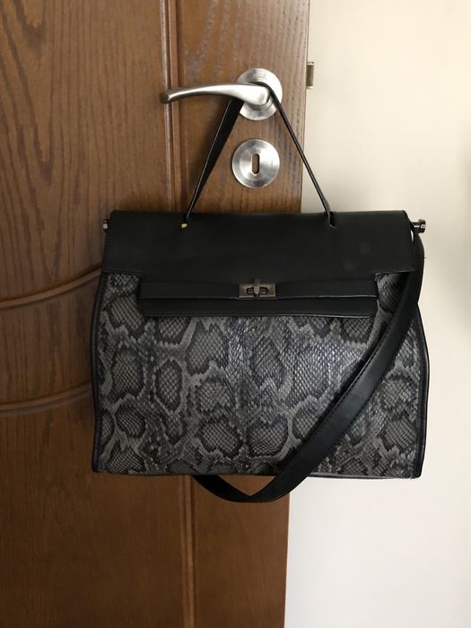 Стилна дамска чанта