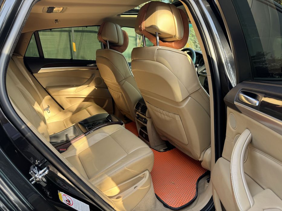 Bmw X6 2009 состаяния очень хорошая