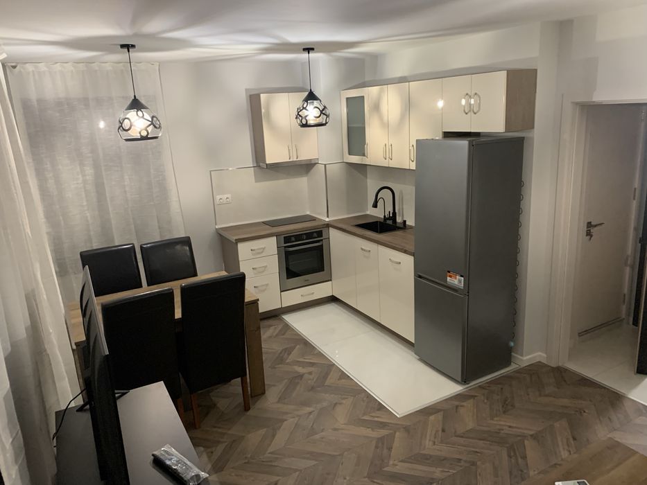 Двустаен апартамент Гребна База под наем