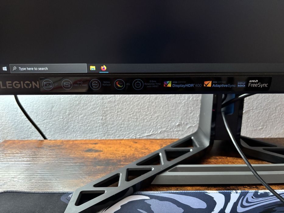 Monitor Gaming Lenovo 27” 1440p 180hz