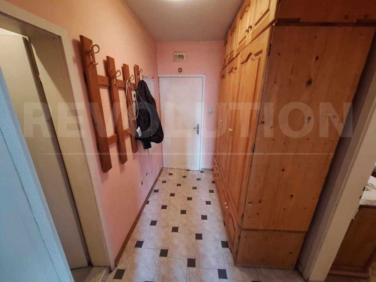 Продава се Двустаен апартамент в Варна, Център - 75 кв.м за 1867 €/кв.м - Снимка #5